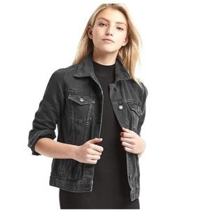 GAP women’s black denim jacket